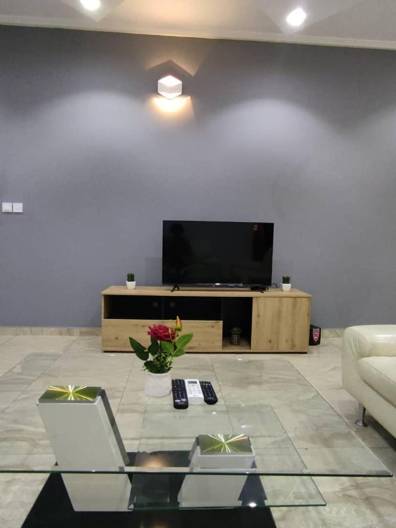 Hotel Appart B4U - Etoudi Yaounde Ngoại thất bức ảnh