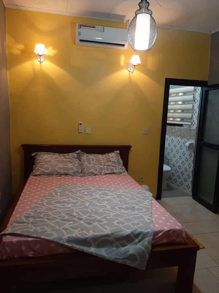 Hotel Appart B4U - Etoudi Yaounde Ngoại thất bức ảnh